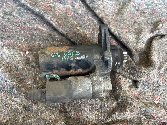 bontott VW GOLF V Önindító