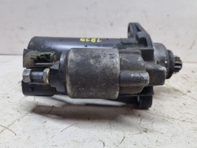 bontott VW GOLF V Önindító