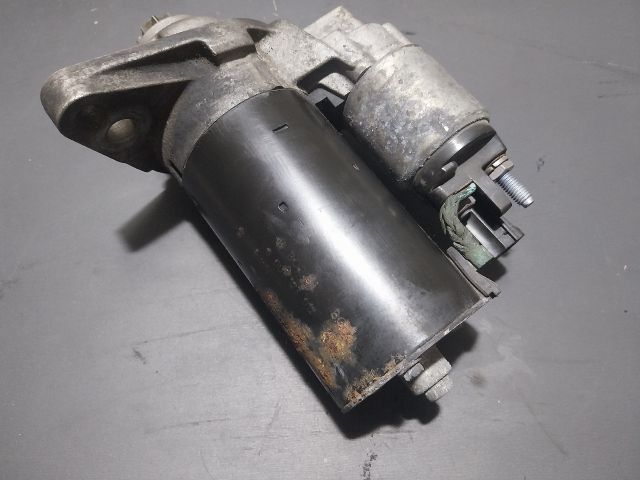 bontott VW GOLF V Önindító