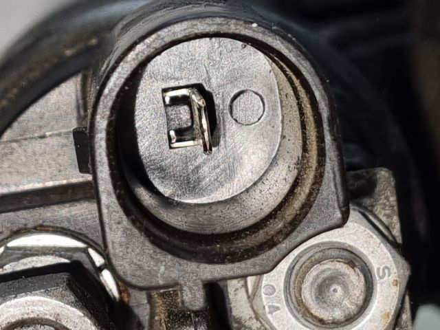 bontott VW GOLF V Önindító