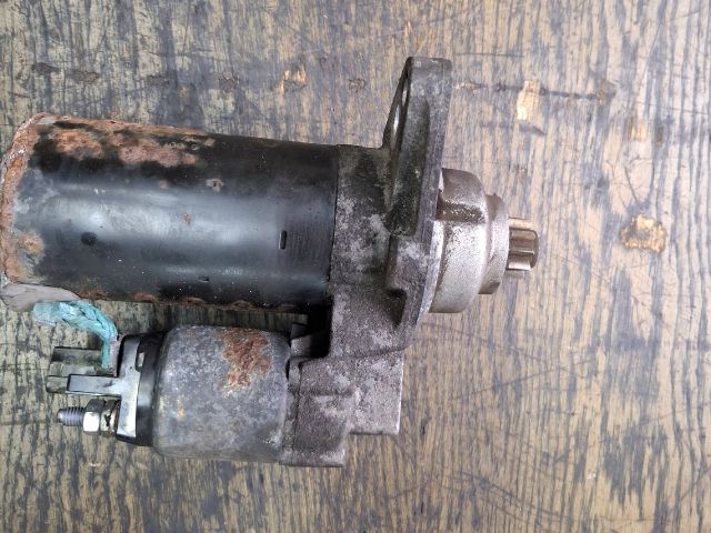 bontott VW GOLF V Önindító