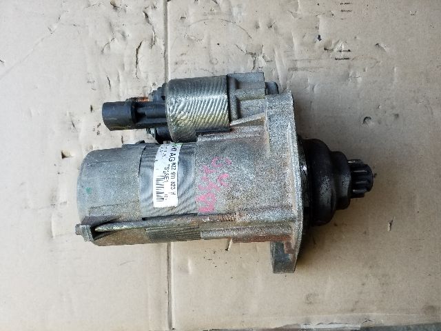 bontott VW GOLF V Önindító