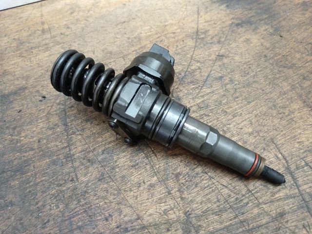 bontott VW GOLF V Porlasztó (1 db)