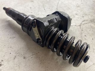 bontott VW GOLF V Porlasztó (1 db)