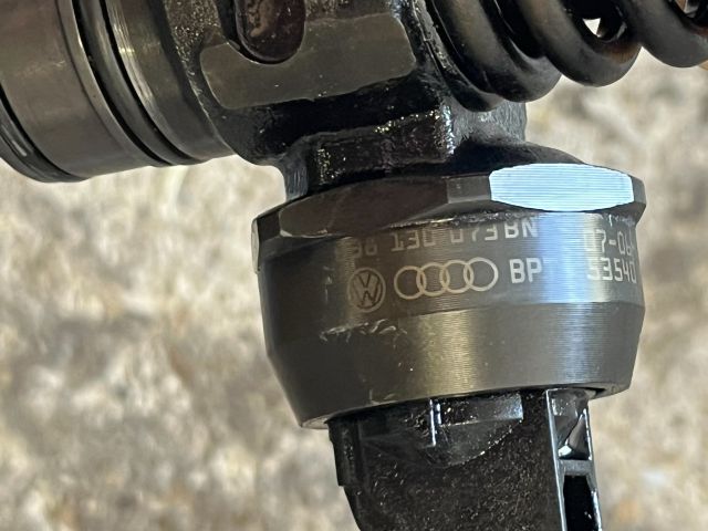 bontott VW GOLF V Porlasztó (1 db)