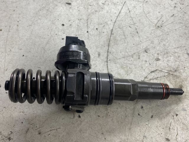 bontott VW GOLF V Porlasztó (1 db)