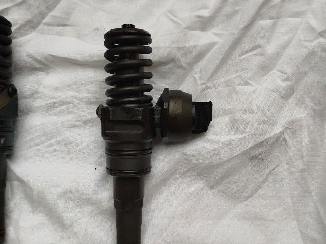 bontott VW GOLF V Porlasztó (1 db)