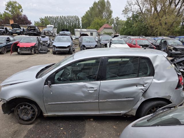 bontott VW GOLF V Porlasztó (1 db)