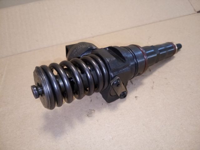 bontott VW GOLF V Porlasztó (1 db)