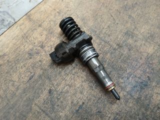 bontott VW GOLF V Porlasztó (1 db)