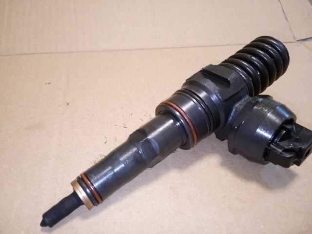 bontott VW GOLF V Porlasztó (1 db)