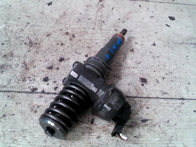 bontott VW GOLF V Porlasztó (1 db)