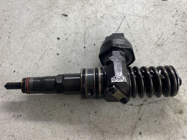 bontott VW GOLF V Porlasztó (1 db)