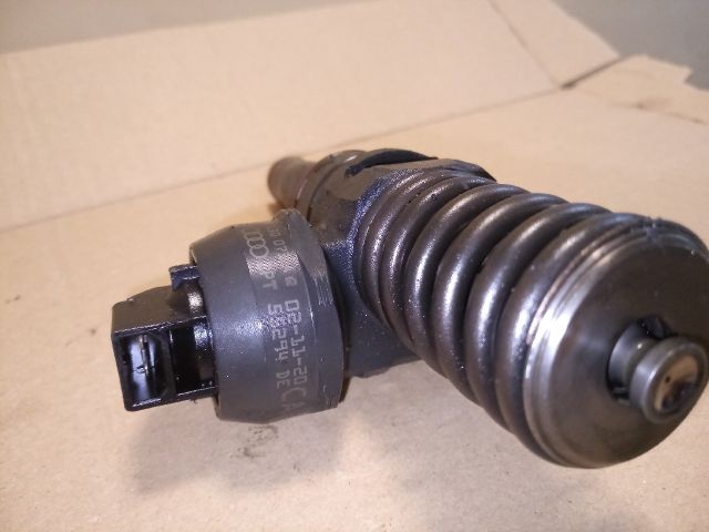 bontott VW GOLF V Porlasztó (1 db)