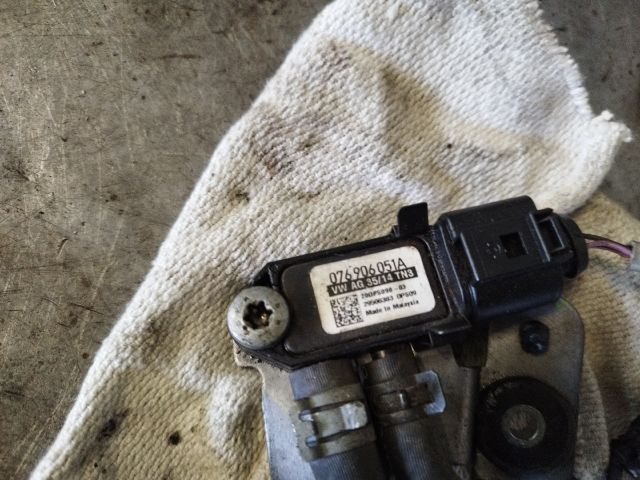 bontott VW GOLF V Részecskeszűrő Nyomásérzékelő