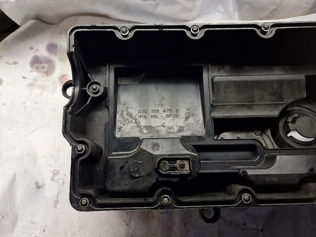 bontott VW GOLF V Szelepfedél