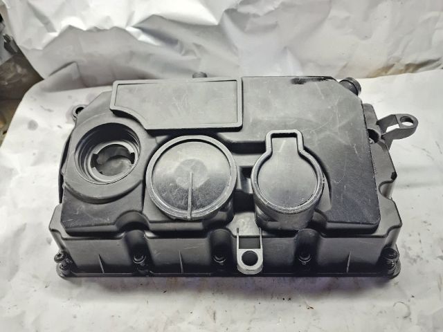 bontott VW GOLF V Szelepfedél