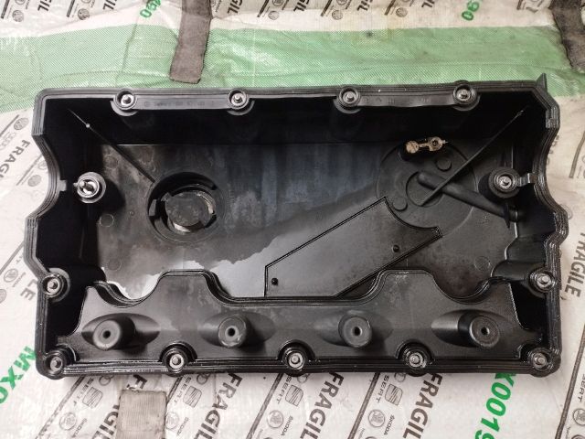 bontott VW GOLF V Szelepfedél