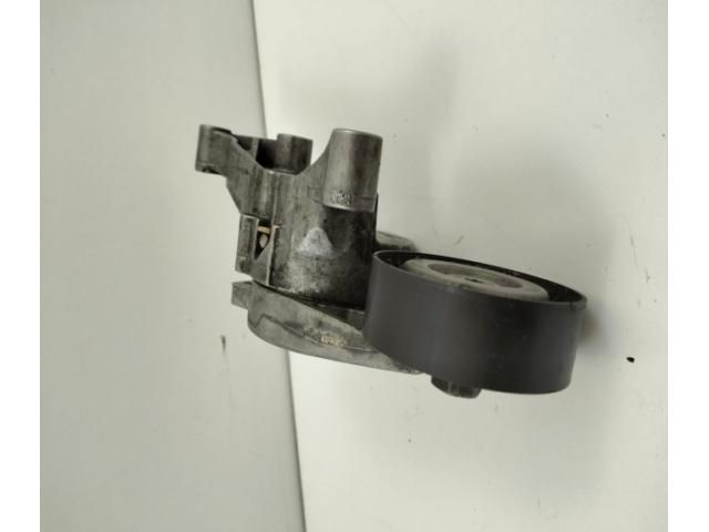 bontott VW GOLF V Szíjfeszítő Görgő