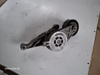 bontott VW GOLF V Szíjfeszítő Görgő