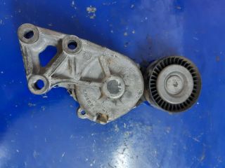 bontott VW GOLF V Szíjfeszítő Görgő