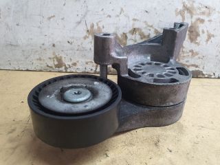 bontott VW GOLF V Szíjfeszítő Görgő