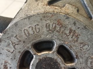 bontott VW GOLF V Szíjfeszítő Görgő