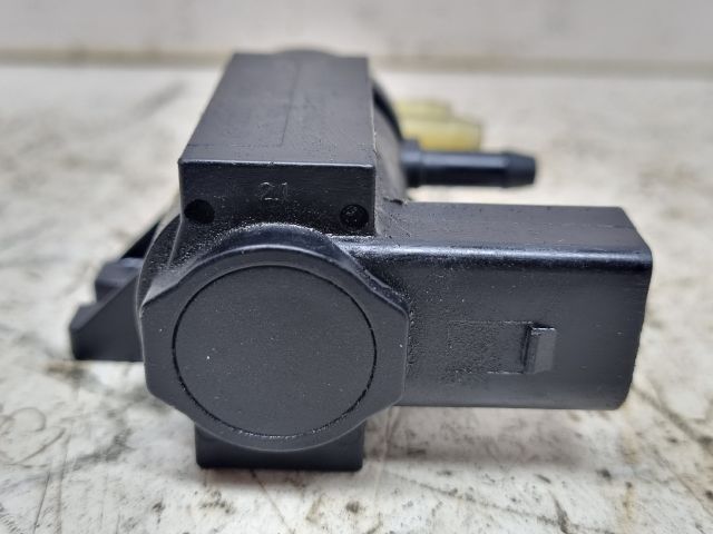 bontott VW GOLF V Turbó Vákum Szelep