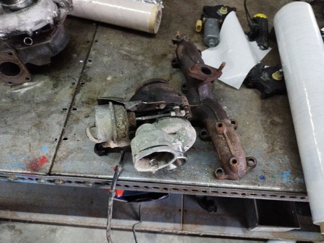 bontott VW GOLF V Turbó