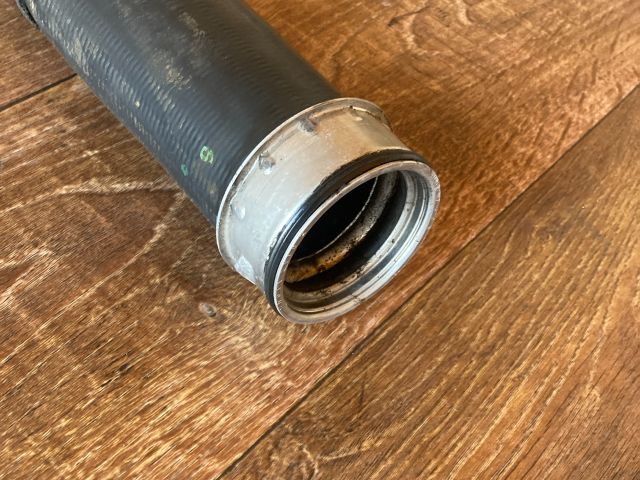 bontott VW GOLF V Turbócső