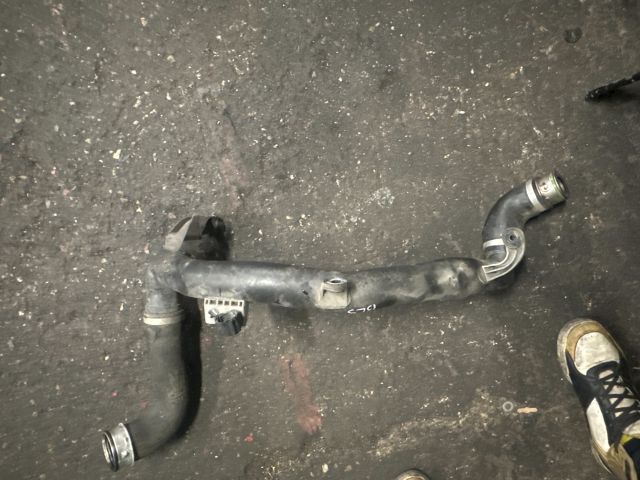 bontott VW GOLF V Turbócső