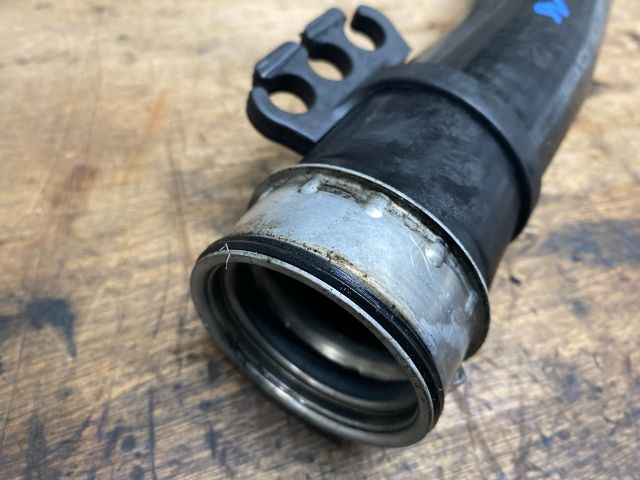 bontott VW GOLF V Turbócső