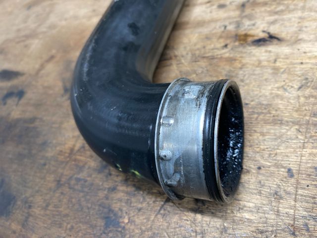 bontott VW GOLF V Turbócső