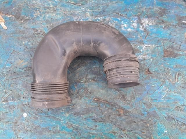 bontott VW GOLF V Turbócső