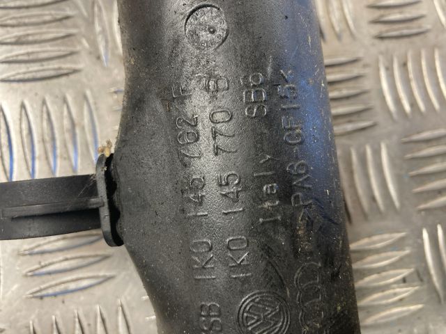 bontott VW GOLF V Turbócső