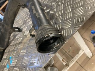 bontott VW GOLF V Turbócső