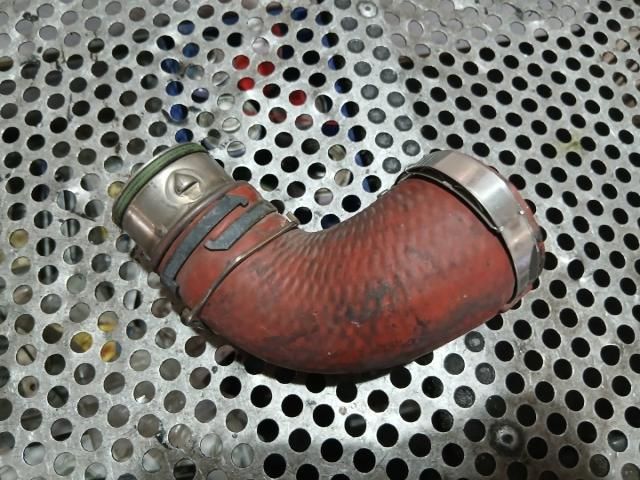 bontott VW GOLF V Turbócső