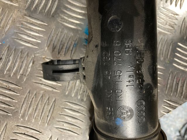 bontott VW GOLF V Turbócső