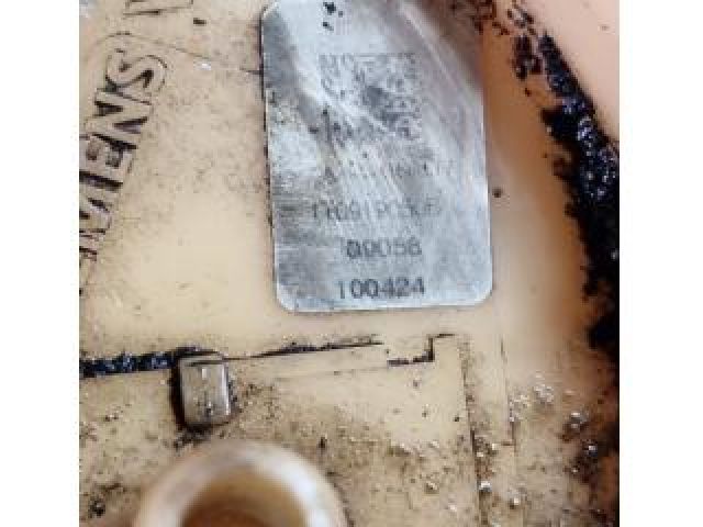 bontott VW GOLF V Üzemanyag Szivattyú