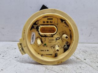 bontott VW GOLF V Üzemanyag Szivattyú