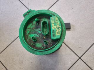 bontott VW GOLF V Üzemanyag Szivattyú