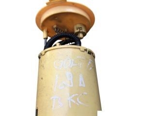 bontott VW GOLF V Üzemanyag Szivattyú