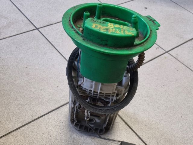 bontott VW GOLF V Üzemanyag Szivattyú