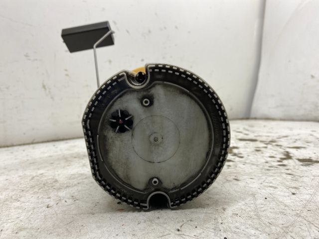 bontott VW GOLF V Üzemanyag Szivattyú