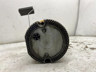 bontott VW GOLF V Üzemanyag Szivattyú