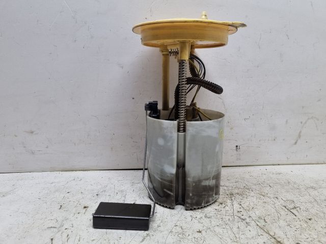 bontott VW GOLF V Üzemanyag Szivattyú