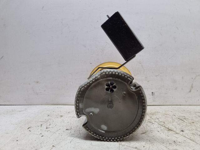 bontott VW GOLF V Üzemanyag Szivattyú