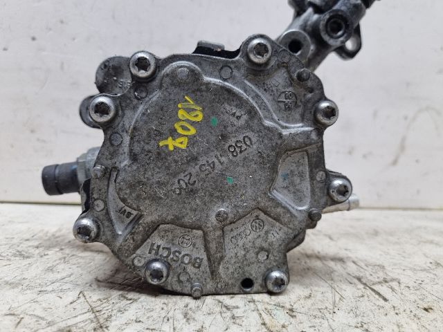 bontott VW GOLF V Vákumpumpa