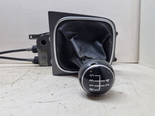 bontott VW GOLF V Váltó Kulissza