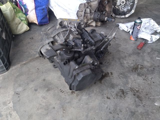 bontott VW GOLF V Váltó (Mechanikus)